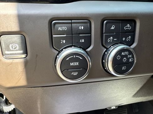 Used 2024 GMC Sierra 1500 Denali w/ Denali Reserve Package AWD/4WD image 13