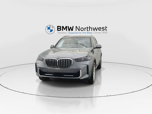 Used 2024 BMW X5 xDrive40i AWD/4WD image 8