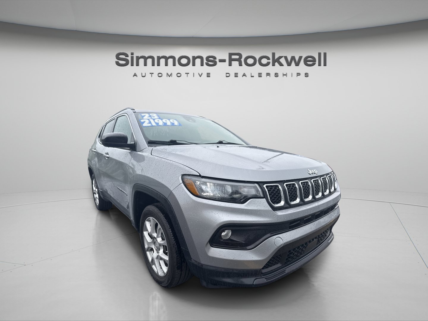 Used 2023 Jeep Compass Latitude AWD/4WD image 5