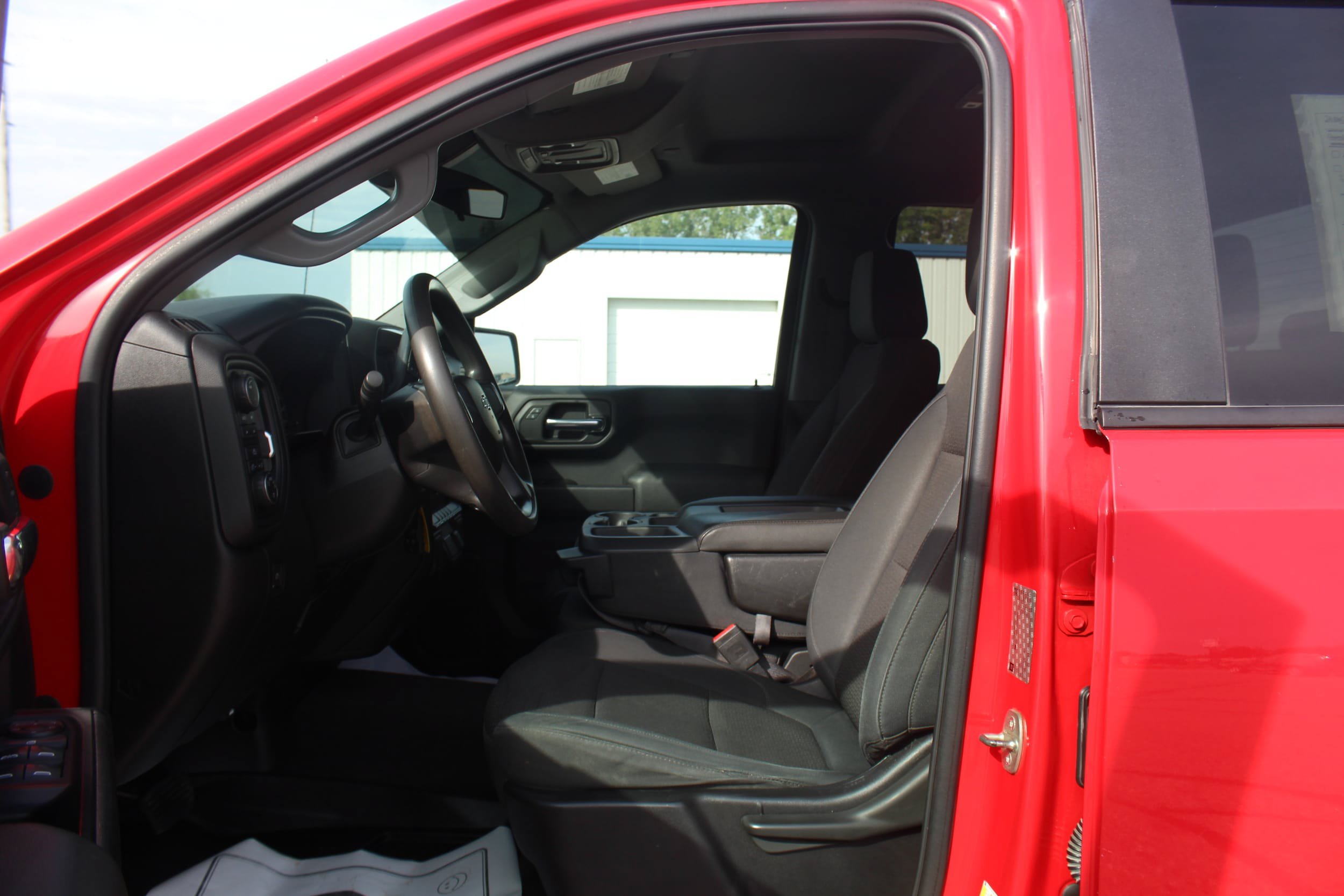 Used 2019 Chevrolet Silverado 1500 Custom Trail Boss w/ Custom Convenience Package AWD/4WD image 13
