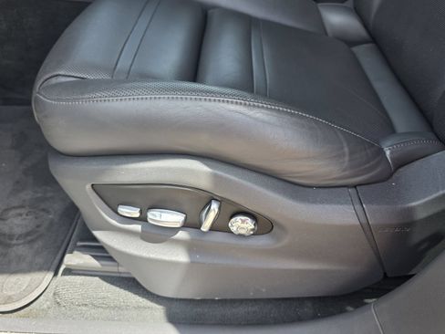 Used 2020 Porsche Cayenne AWD/4WD image 22