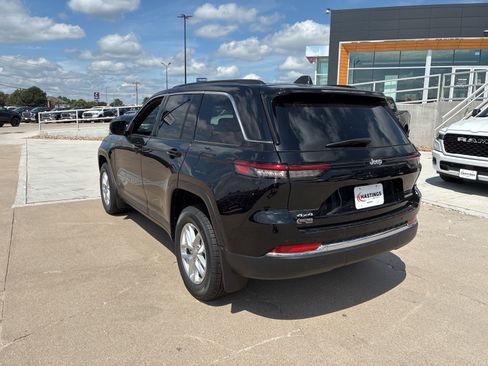 New 2025 Jeep Grand Cherokee Laredo X w/ Luxury Tech Group I image 3