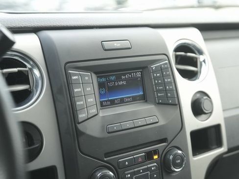 Used 2013 Ford F150 XLT w/ Mid Equipment Group image 27