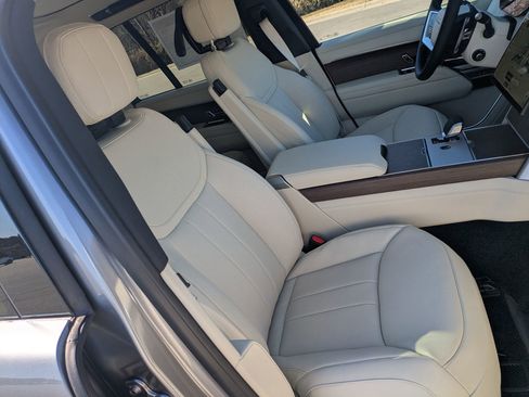 New 2026 Land Rover Range Rover SE AWD/4WD image 28