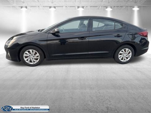 Used 2019 Hyundai Elantra SE w/ Cargo Package image 4