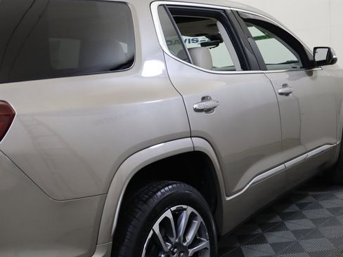 Used 2022 GMC Acadia Denali w/ Denali Ultimate Package image 6