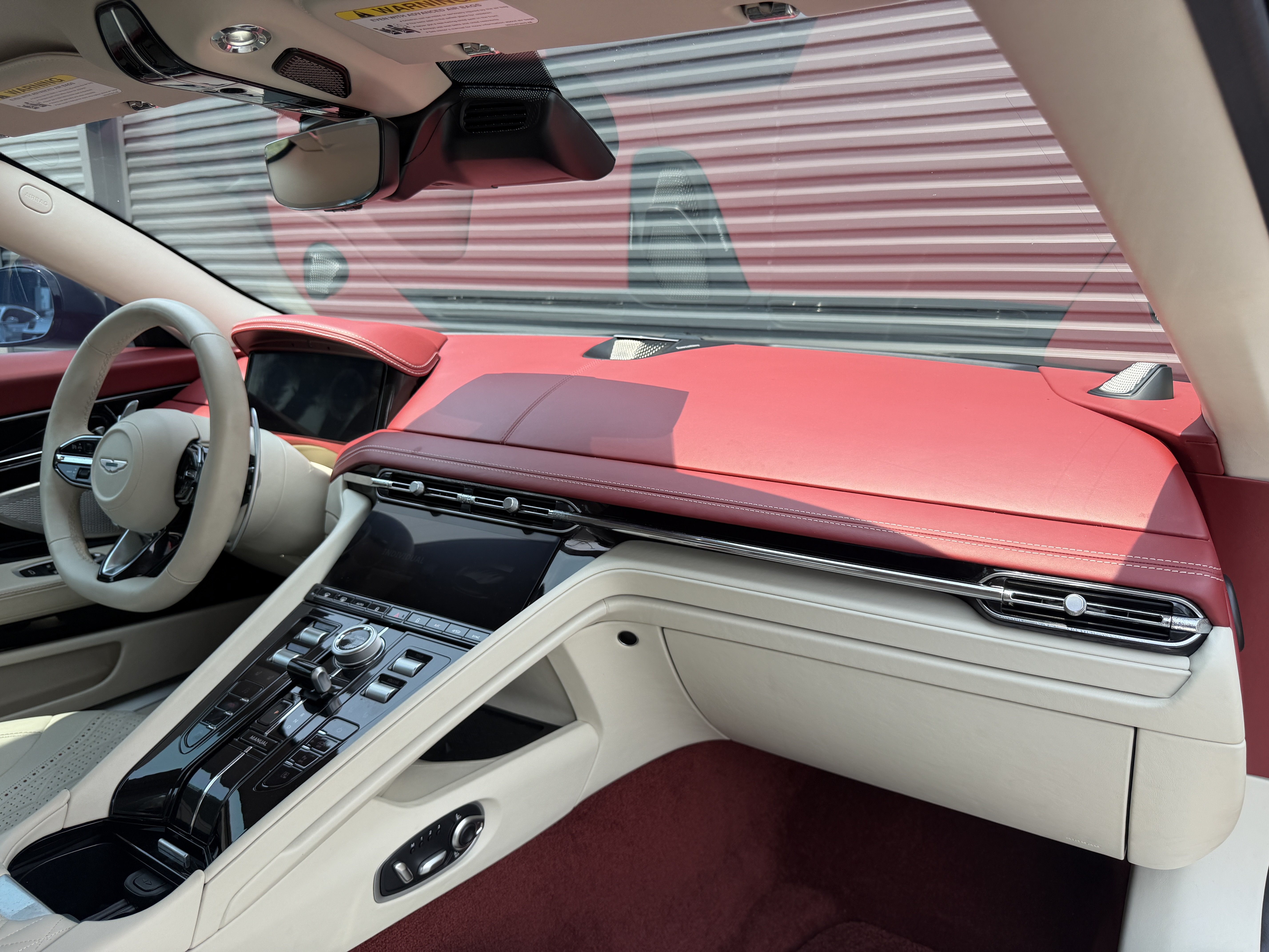 Used 2024 Aston Martin DB12 Coupe RWD image 24
