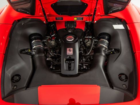 Certified 2022 Ferrari F8 Tributo image 20