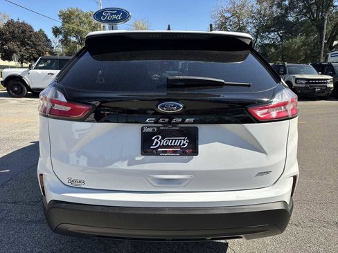 Used 2022 Ford Edge SE image 7