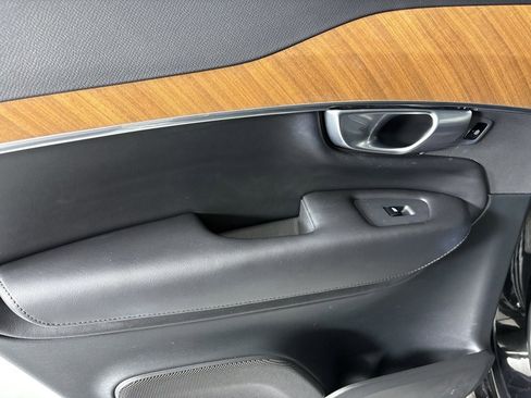 Used 2024 Volvo XC90 B6 Plus w/ Protection Package Premier image 35