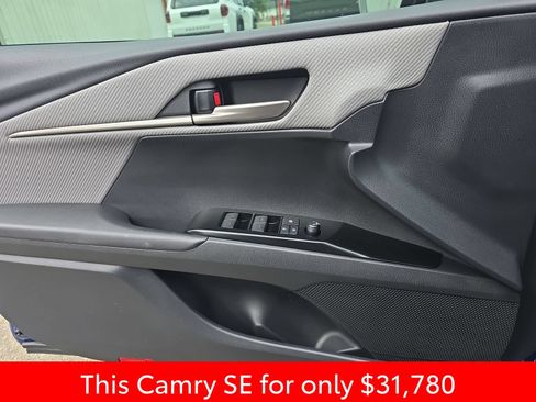 Used 2026 Toyota Camry SE FWD image 32