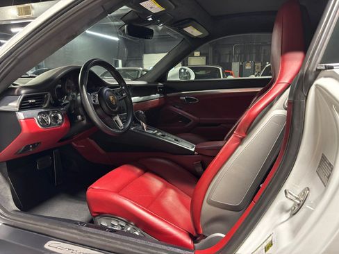 Used 2019 Porsche 911 Carrera 4S AWD/4WD image 13
