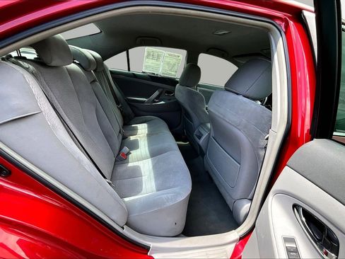 Used 2011 Toyota Camry LE FWD image 25