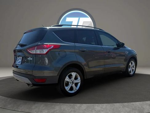 Used 2016 Ford Escape SE w/ Equipment Group 201A FWD image 24