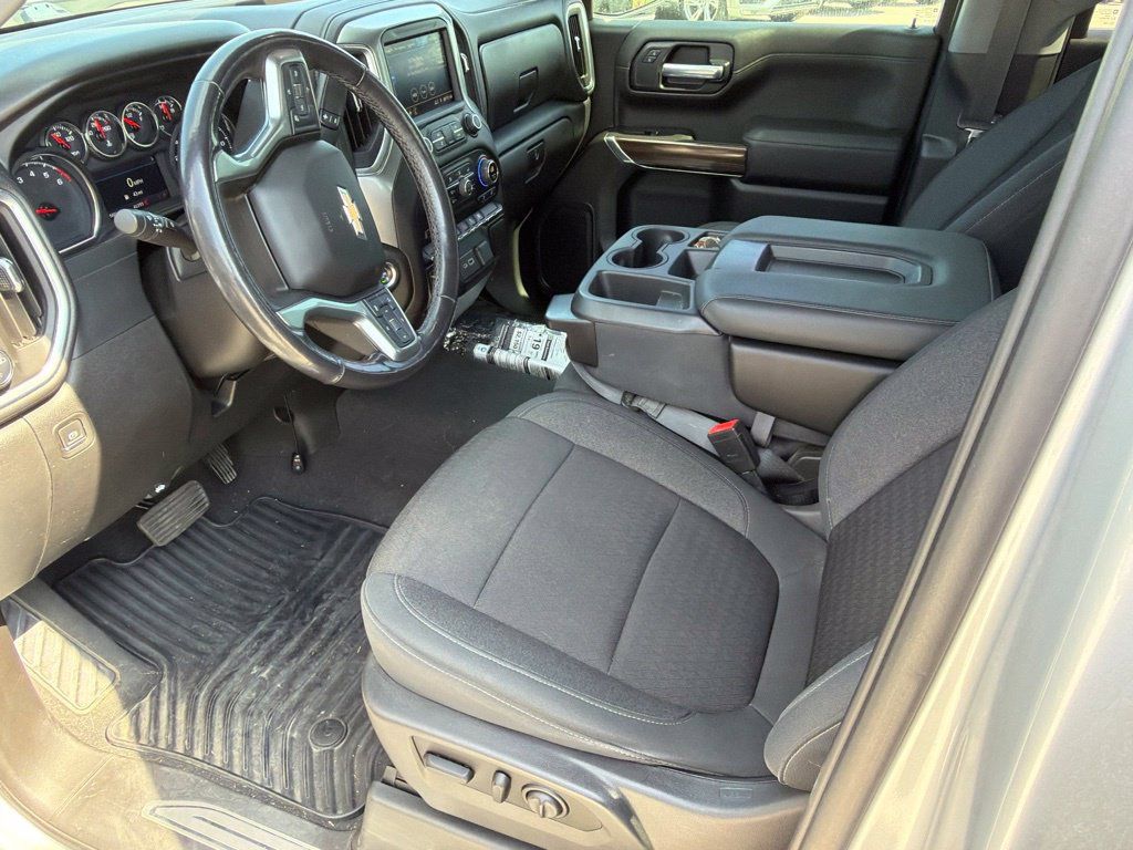 Used 2021 Chevrolet Silverado 1500 LT RWD image 6