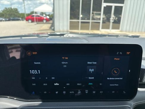 Used 2025 Ford Mustang Premium RWD image 18