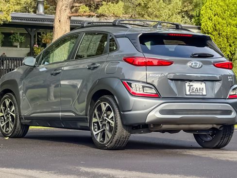 Used 2023 Hyundai Kona Limited AWD/4WD image 6