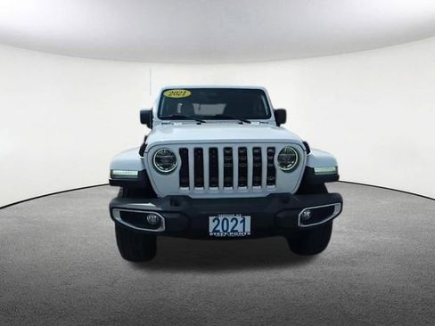 Used 2021 Jeep Gladiator Overland w/ Popular Equipment Package AWD/4WD image 2