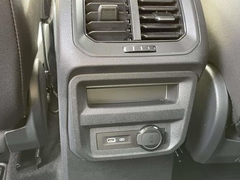 Certified 2023 Volkswagen Tiguan SE w/ Panoramic Sunroof Package FWD image 14