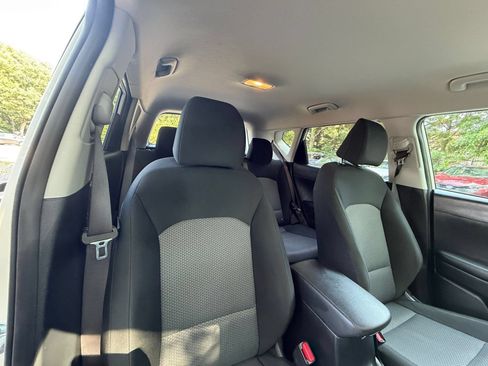 Used 2025 Kia Soul LX w/ LX Technology Package FWD image 33
