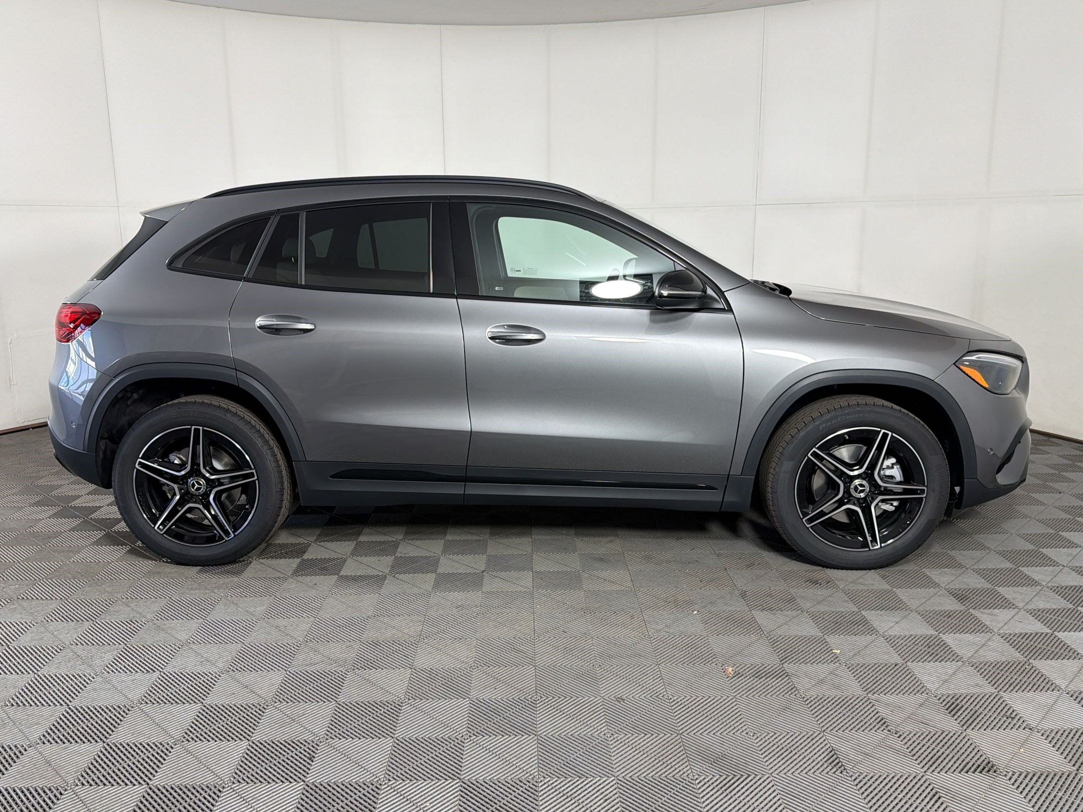 Used 2026 Mercedes-Benz GLA 250 4MATIC image 8