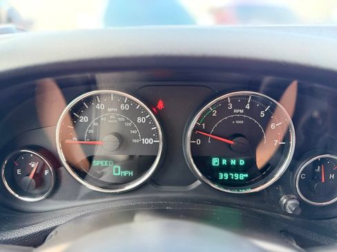 Used 2017 Jeep Wrangler Sport w/ Quick Order Package 24S AWD/4WD image 26