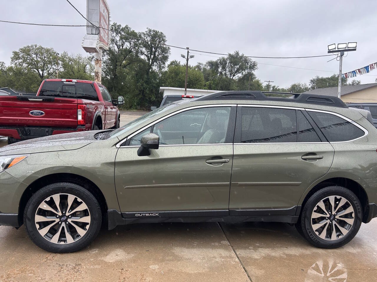 Used 2016 Subaru Outback 2.5i Limited AWD/4WD image 9