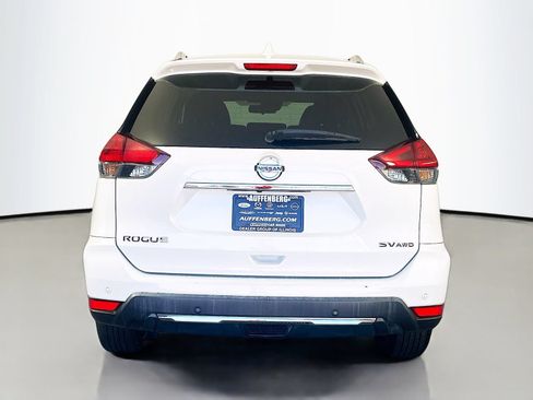 Used 2019 Nissan Rogue SV AWD/4WD image 6