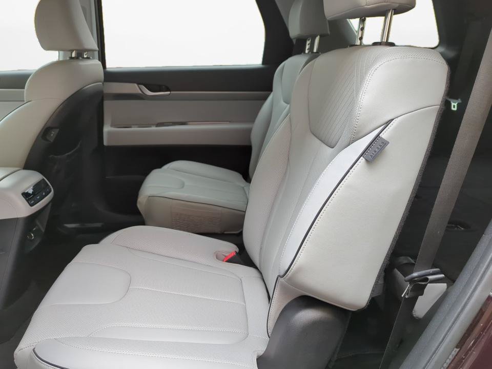 Used 2023 Hyundai Palisade SEL w/ Cargo Package AWD/4WD image 15