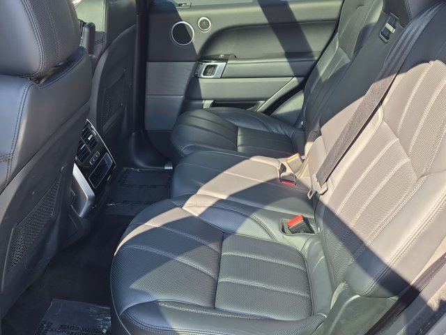 Used 2016 Land Rover Range Rover Sport HSE AWD/4WD image 24