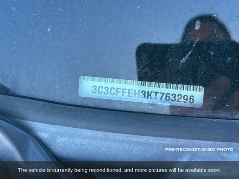 Used 2019 FIAT 500 Lounge FWD image 3