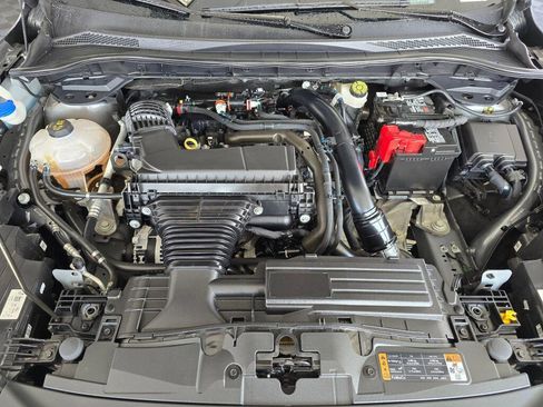 Used 2024 Ford Escape Platinum image 10