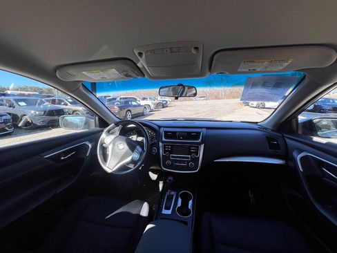 Used 2016 Nissan Altima 2.5 SR image 12