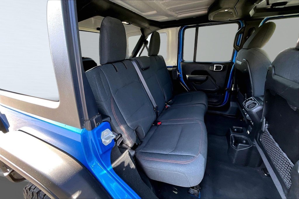 Certified 2025 Jeep Wrangler Unlimited Rubicon w/ Convenience Group AWD/4WD image 18
