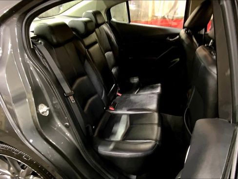 Used 2018 MAZDA MAZDA3 Touring image 19