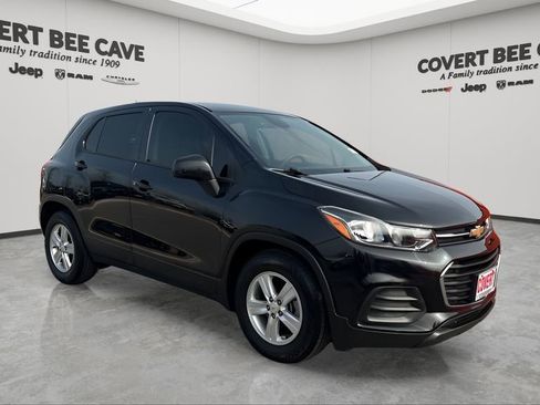 Used 2020 Chevrolet Trax LS w/ Tint and Cruise Package image 1