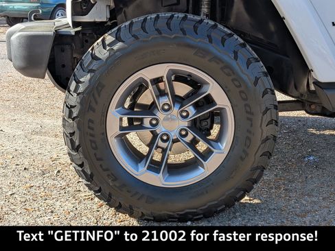 Used 2018 Jeep Wrangler Unlimited Sahara w/ Dual Top Group image 13