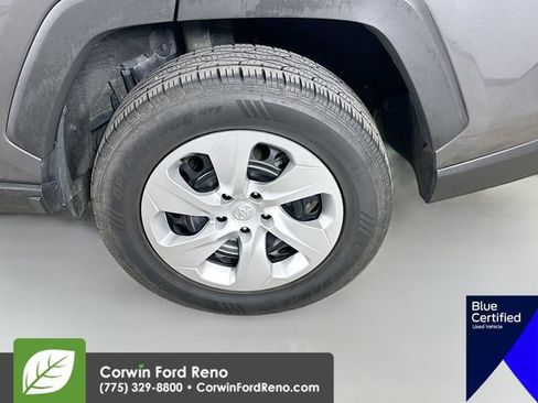 Used 2023 Toyota RAV4 LE AWD/4WD image 33