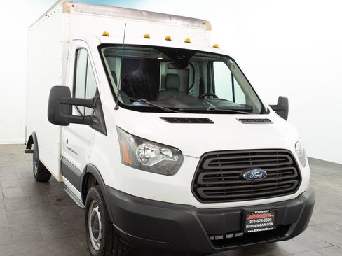 Used 2017 Ford Transit 250 138 RWD image 1