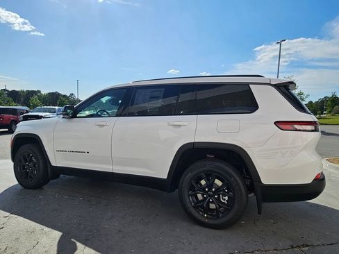 New 2026 Jeep Grand Cherokee L 4WD image 5