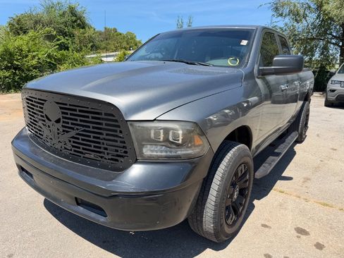 Used 2013 RAM 1500 Classic SLT RWD image 1