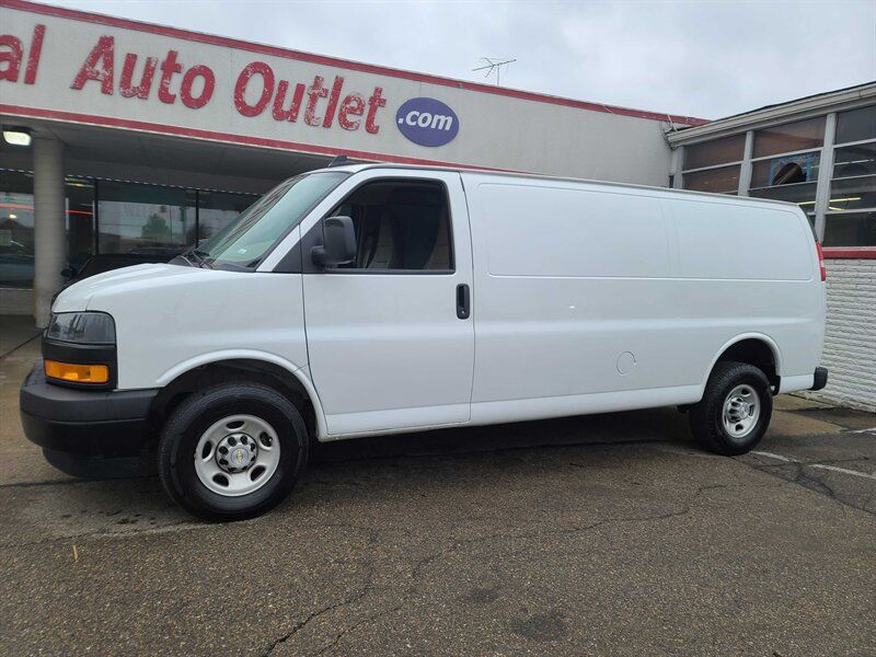 Used 2021 Chevrolet Express 2500 Extended w/ Driver Convenience Package RWD image 1