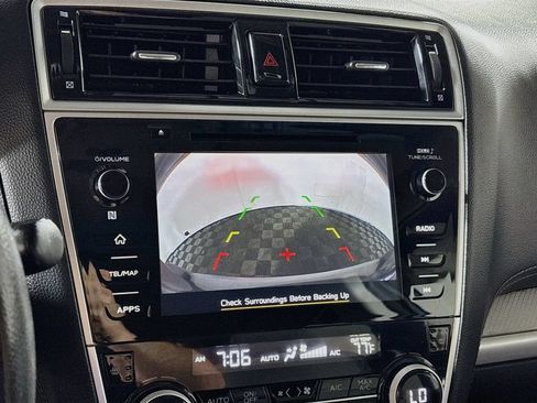Used 2018 Subaru Outback 2.5i Premium AWD/4WD image 16
