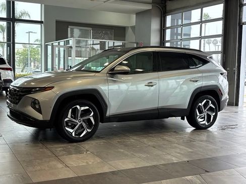 Used 2022 Hyundai Tucson Limited w/ Cargo Package AWD/4WD image 11