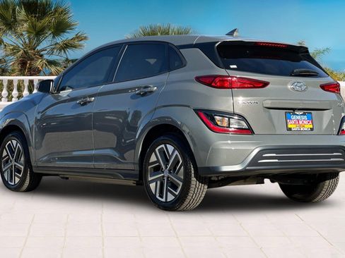 Used 2023 Hyundai Kona SE w/ Cargo Package image 6