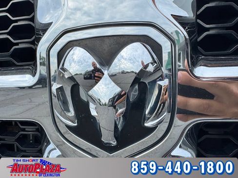Used 2017 RAM 2500 SLT AWD/4WD image 14
