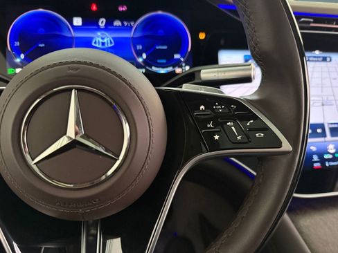 Certified 2024 Mercedes-Benz Maybach EQS 680 Maybach EQS 680 image 27