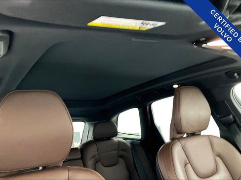 Certified 2023 Volvo XC60 B5 Ultimate w/ Climate Package image 22