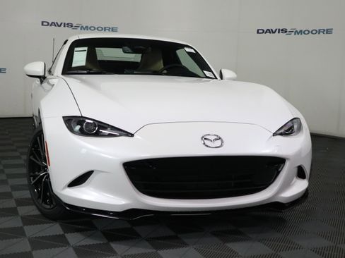 New 2026 MAZDA MX-5 Miata RF Grand Touring w/ Appearance Package image 2