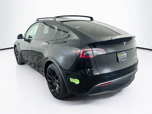 Used 2023 Tesla Model Y Long Range AWD/4WD image 5
